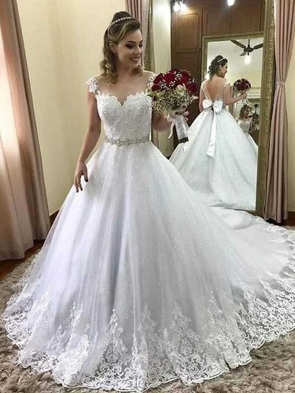 Ball Gown Sweetheart Sleeveless Court Train Beading Tulle Wedding Dresses