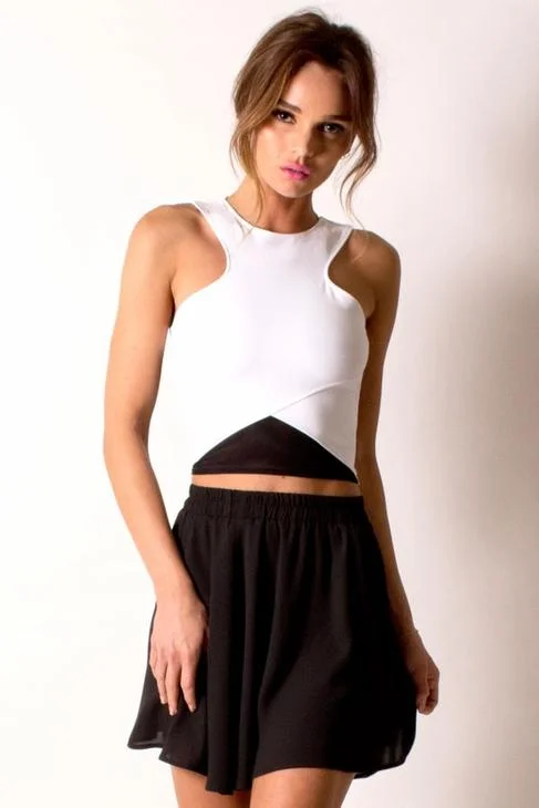 Donna Mizani Racer Front Crop Top